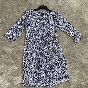 Blue and white ,V-neck, elbow length sleeves dress